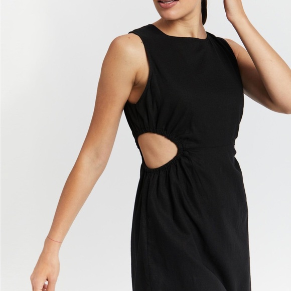 Black cut out dress - size small - Picture 6 of 7